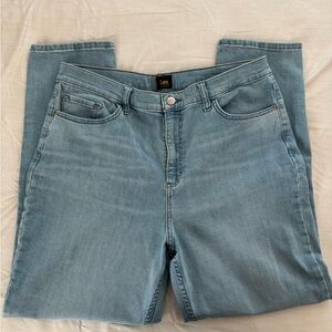 Lee Women's Legendary Mom Jean High Rise Straight Leg 18 Long